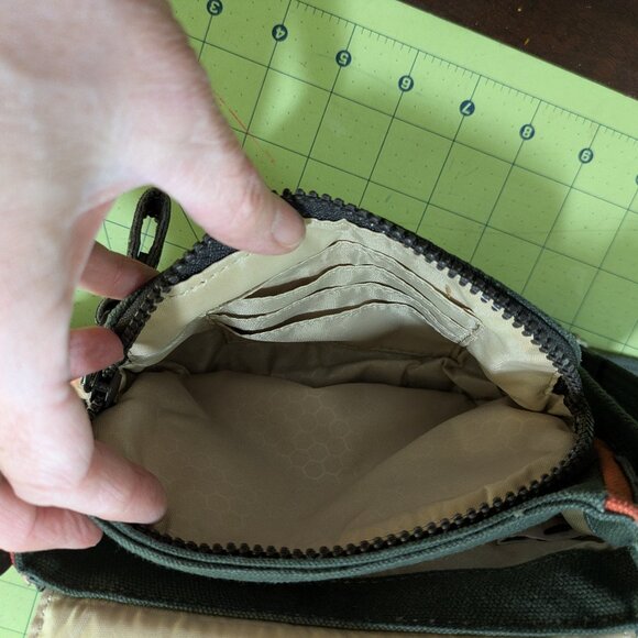 Sherpani Petal purse - Picture 4 of 5